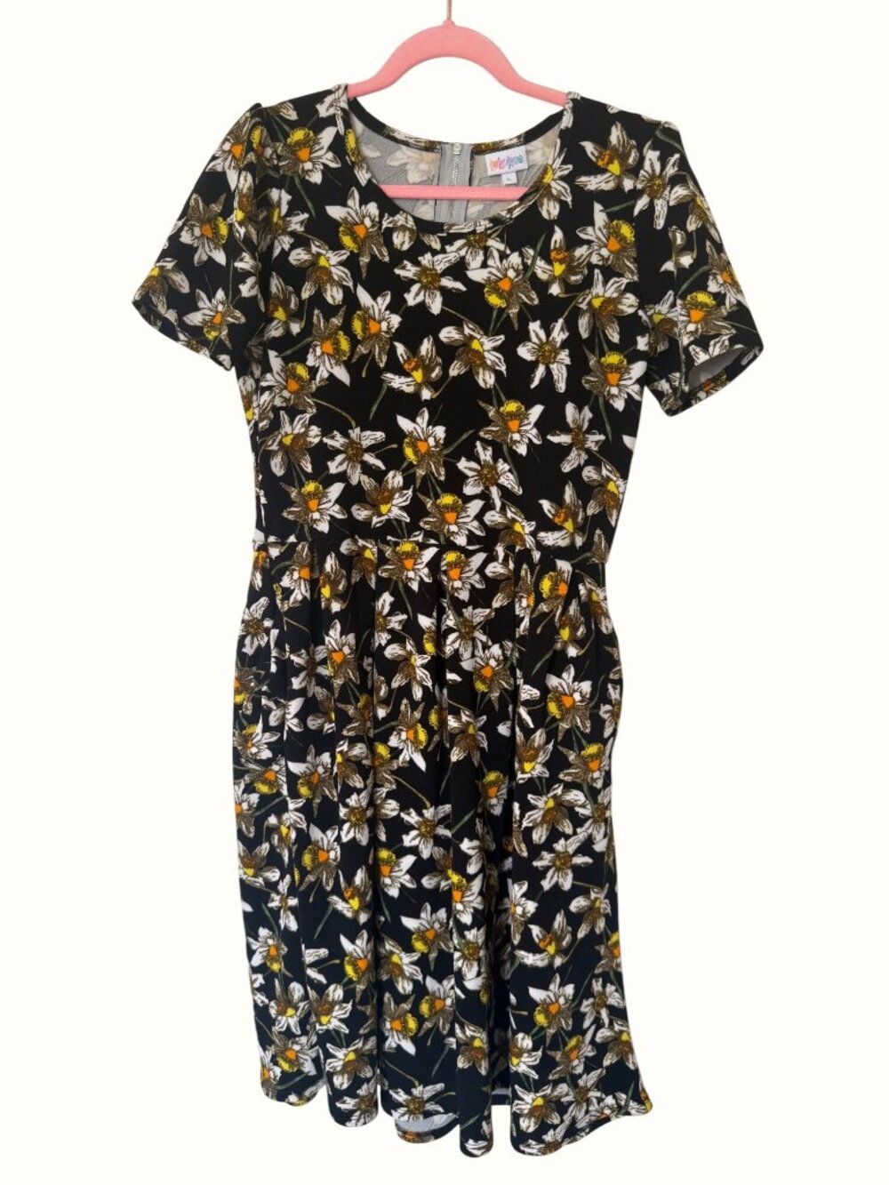Lularoe Amelia Black Floral Knee-Length Dress Short Sleeves Back Zipper Pockets